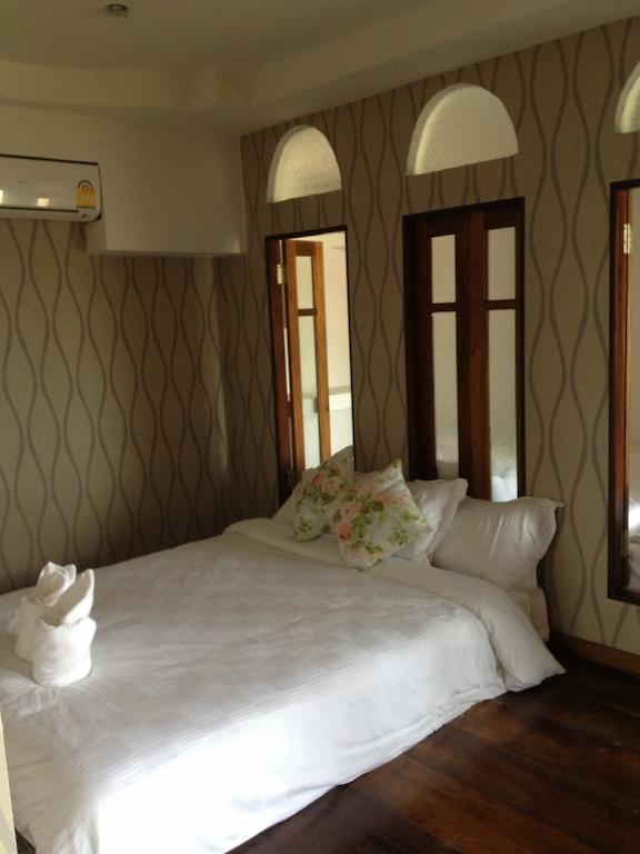 At Casa Guesthouse Amphava Kültér fotó